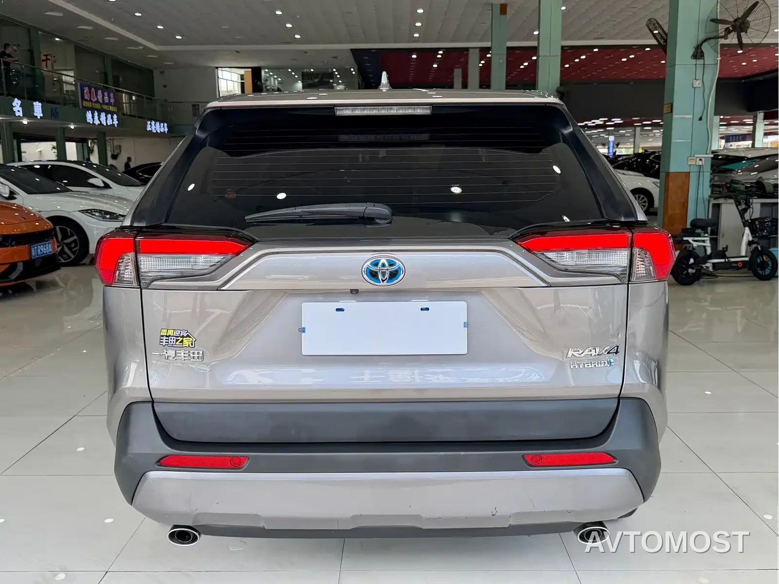 Toyota RAV4 Rongfang 2022 Hybrid 2.5L E-CVT 2WD Elite Edition — фото 14