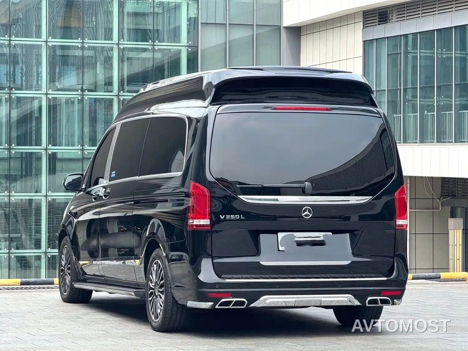 Mercedes-Benz V-Class 2022 V 260 Prestige Edition — фото 12