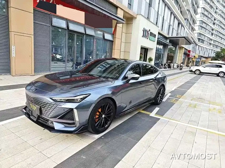 Changan UNI-V 2022 1.5T Sport Edition — фото 1