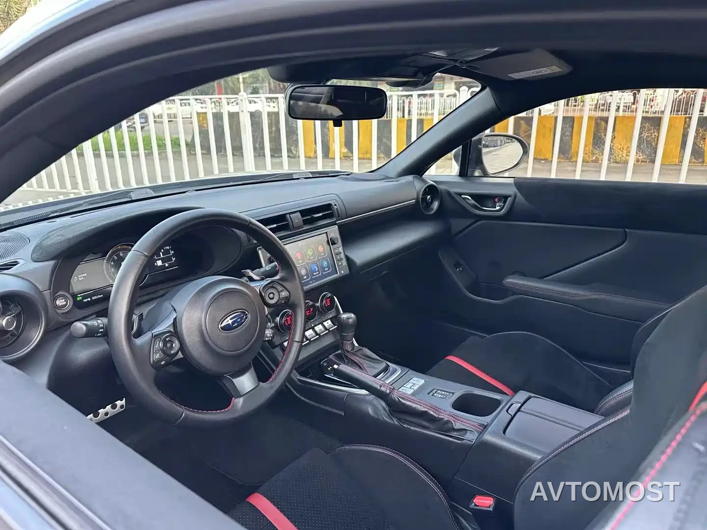 Subaru BRZ 2022 2.4L Auto EyeSight — фото 4