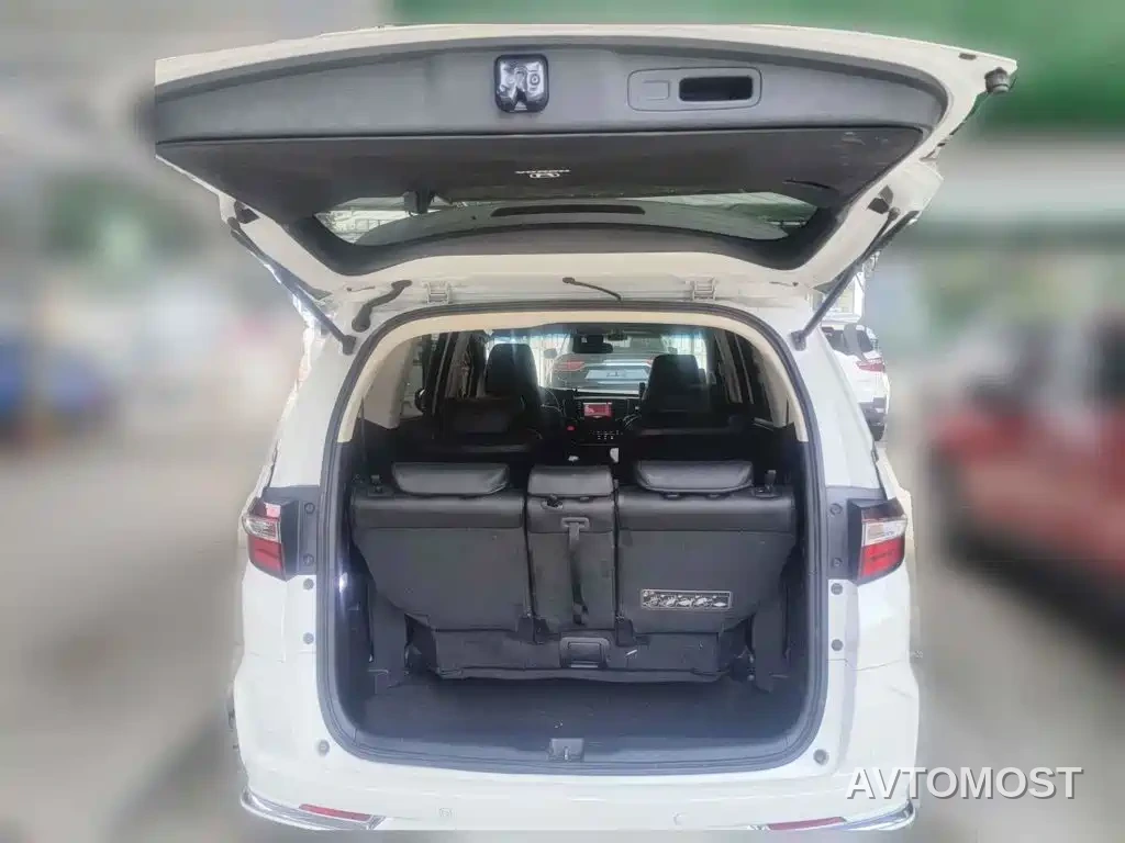 Honda Odyssey 2019 2.0L Sharp·Smooth Edition — фото 5
