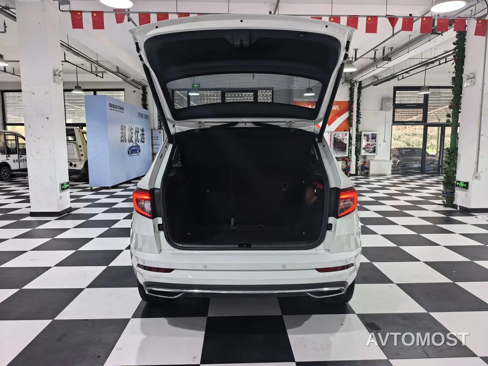 Škoda Karoq 2022 Facelift TSI280 Luxury Edition — фото 13