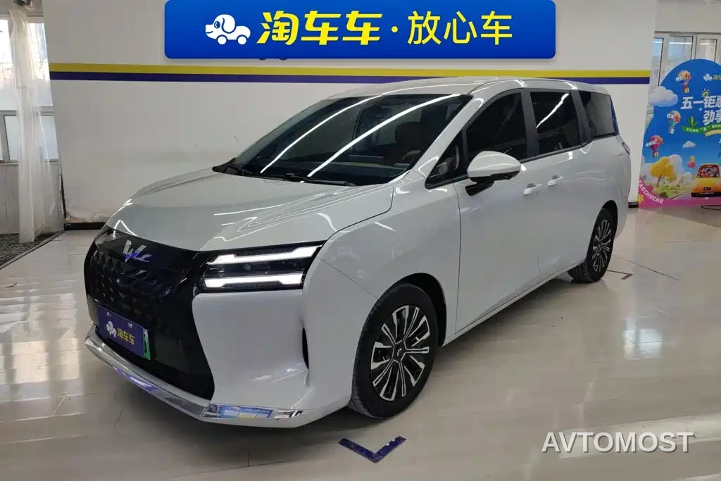 Wuling Motors Xingguang 730 New Energy 2025 Model Plug-in Hybrid Base Version — фото 1
