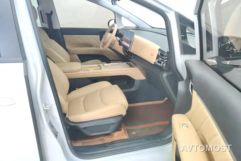 Wuling Motors Xingguang 730 New Energy 2025 Model Plug-in Hybrid Base Version — фото 7