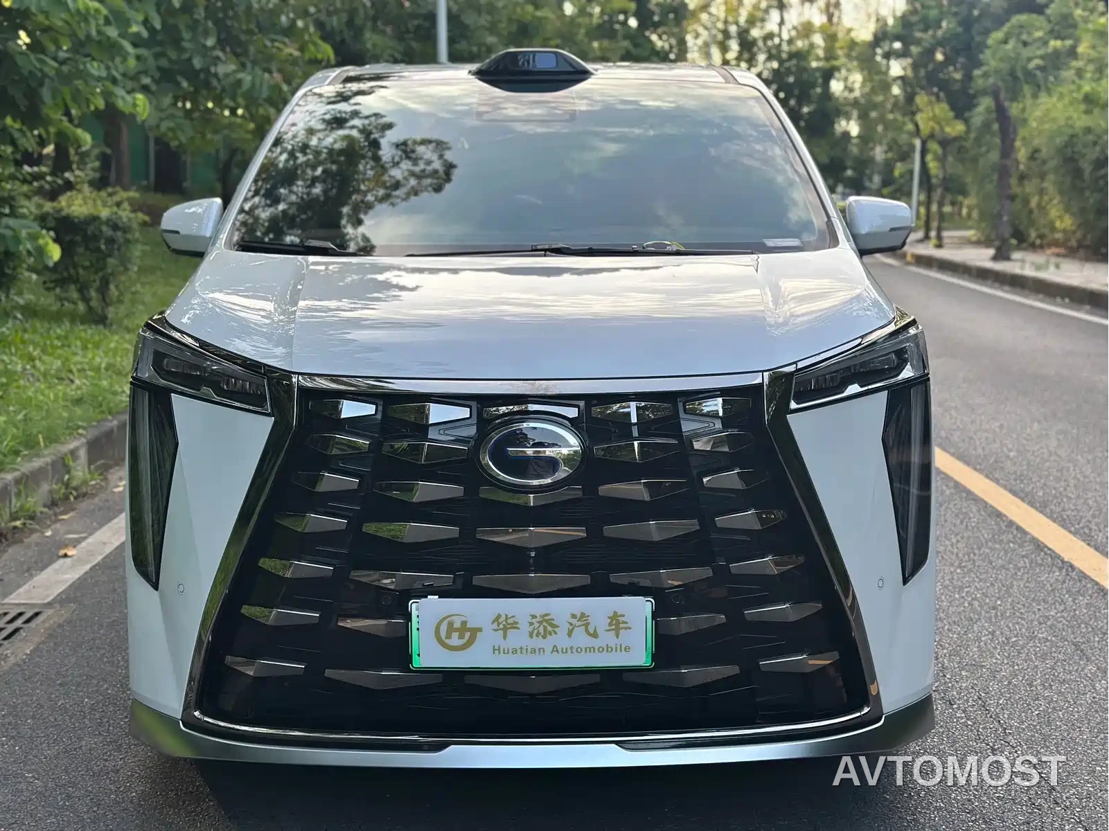 GAC Trumpchi Xiangwang M8 2025 Model QianKun Series Ultra First Class — фото 2