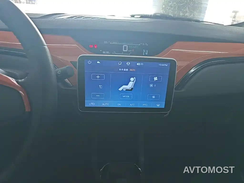 JMCG New Energy Yizhi EV3 2021 Mini Radar Yue Run Model — фото 9