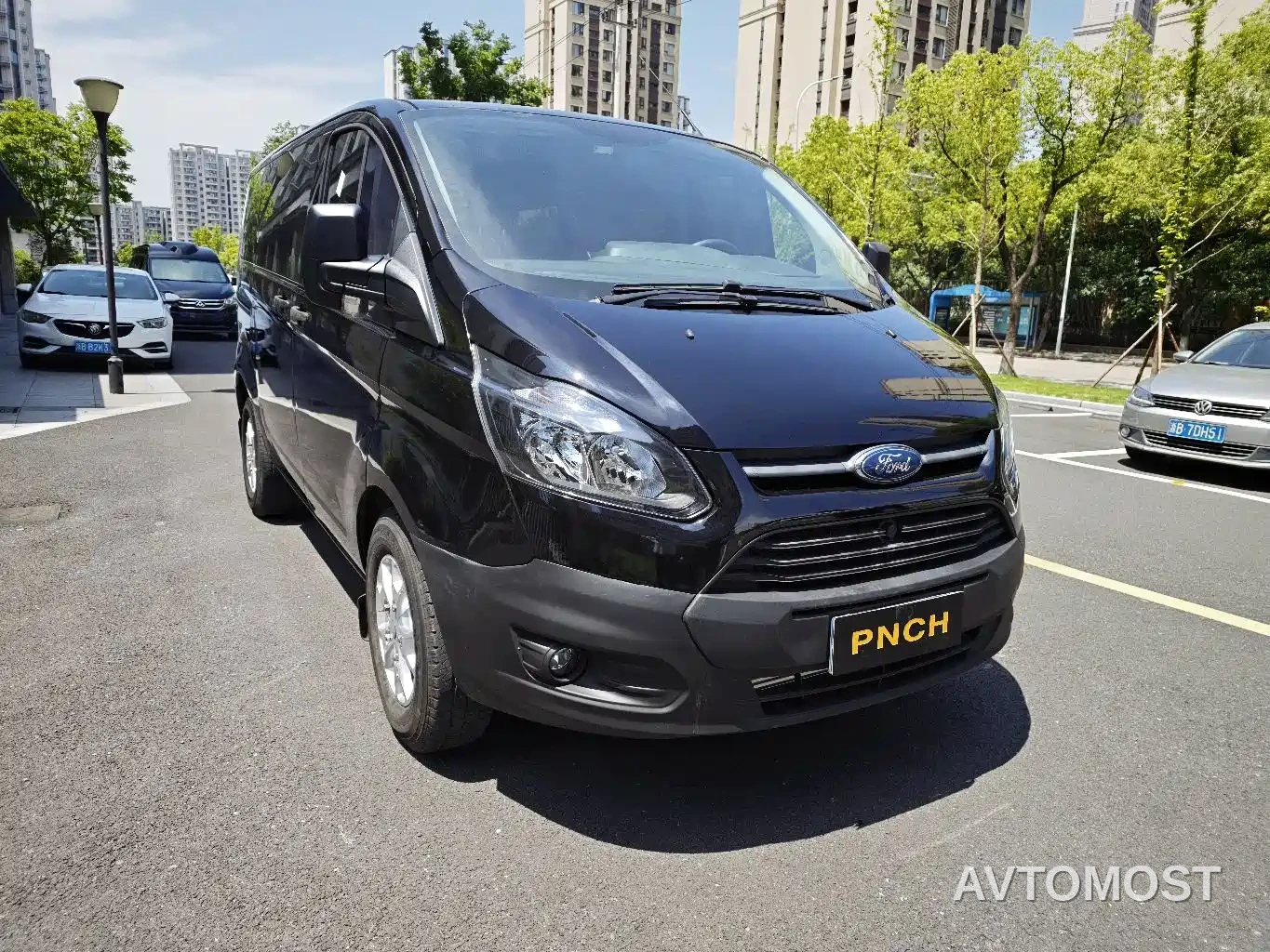 Ford Transit 2020 2.0T Diesel Multi-purpose Commercial Vehicle Medium Wheelbase Low Roof Dual Swing Doors China VI — фото 2