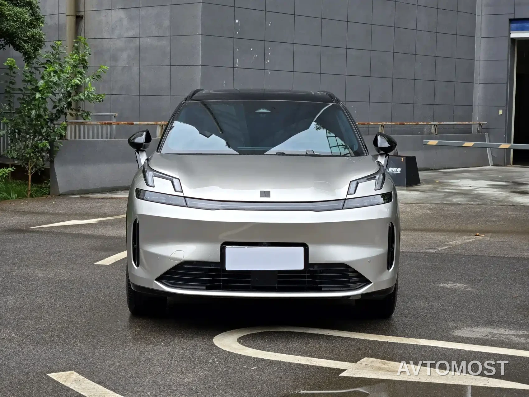 Lynk & Co 08 EM-P 2023 120km Long Range Halo — фото 2