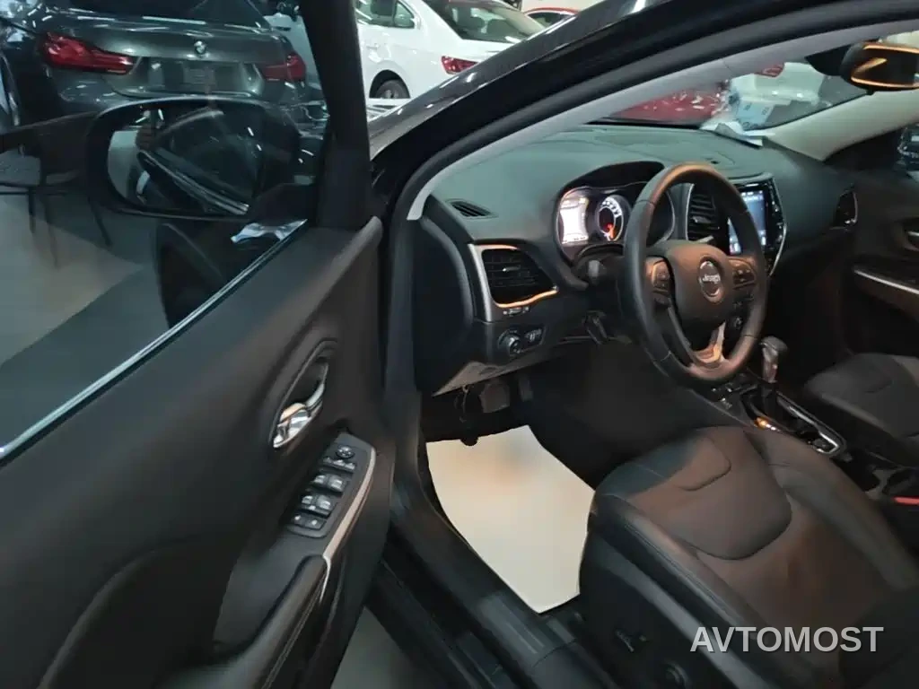 Jeep Cherokee 2020 2.0T AWD Elite Edition — фото 13