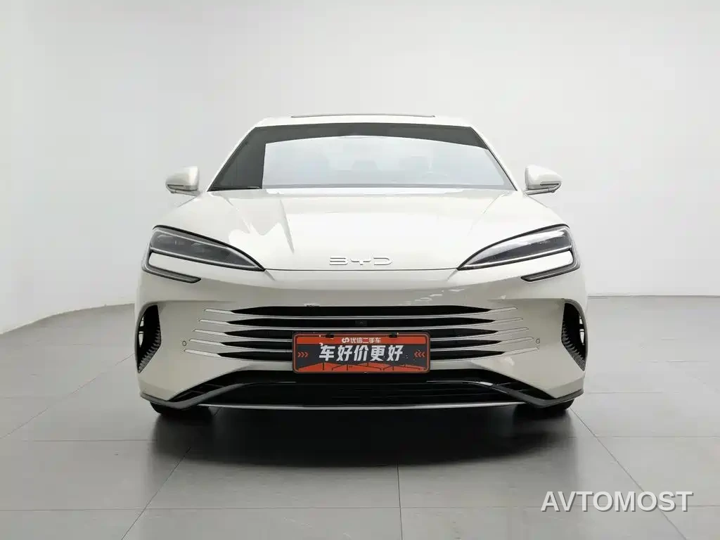 BYD Seal 2024 Glory Edition DM-i 1.5L 121km Luxury — фото 2