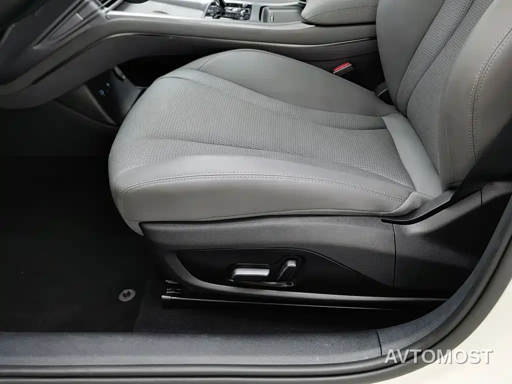 BYD Seal 2024 Glory Edition DM-i 1.5L 121km Luxury — фото 18
