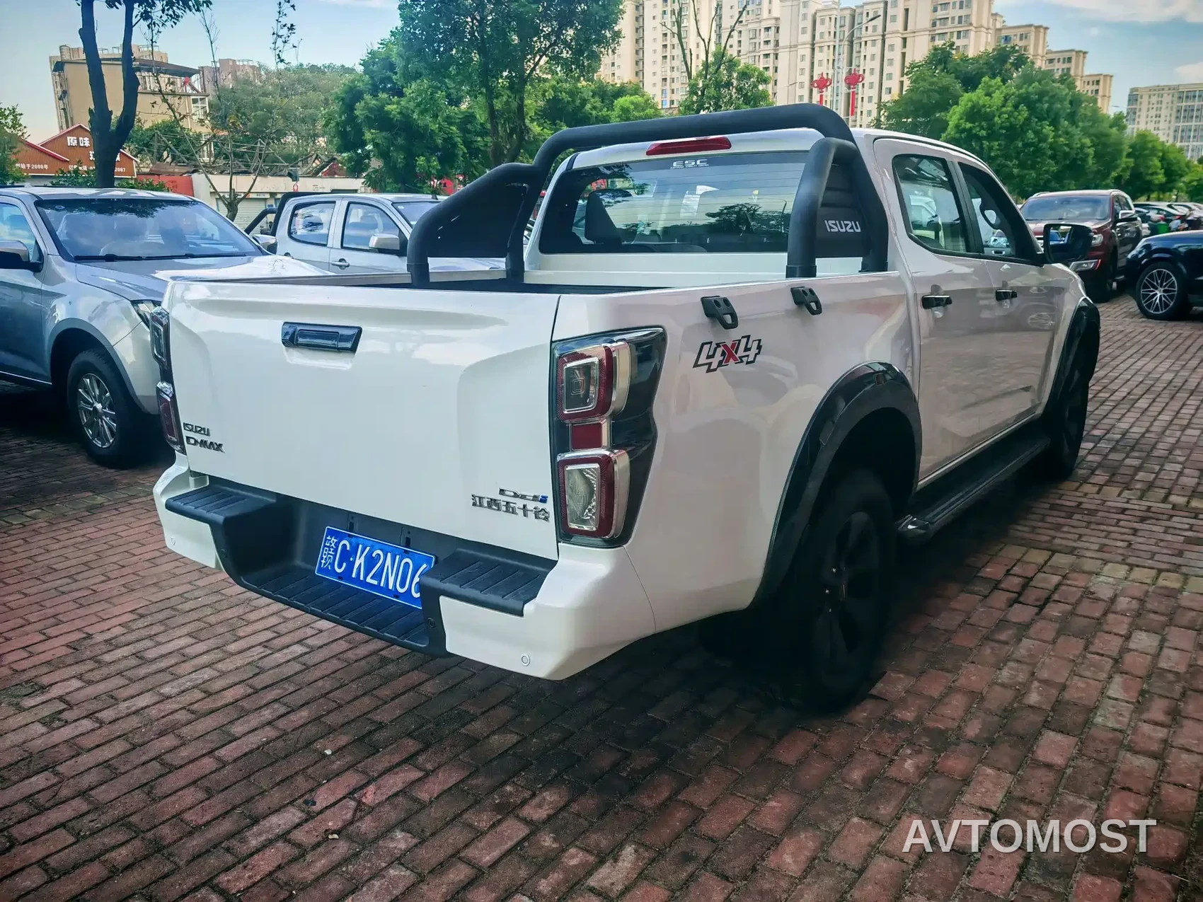 Isuzu D-MAX 2023 1.9T Automatic 4WD V-CROSS Comfort Leader — фото 4