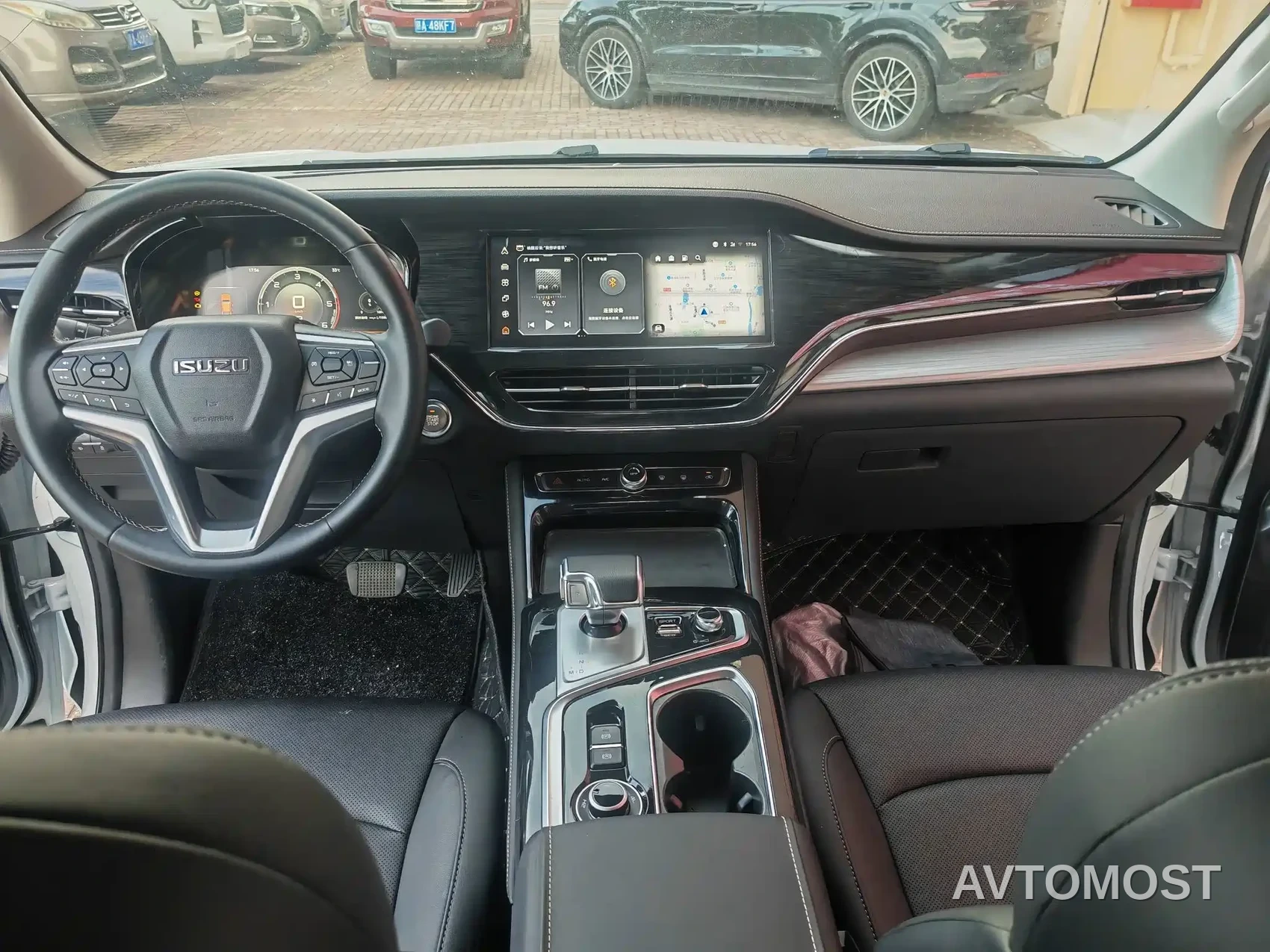 Isuzu D-MAX 2023 1.9T Automatic 4WD V-CROSS Comfort Leader — фото 9
