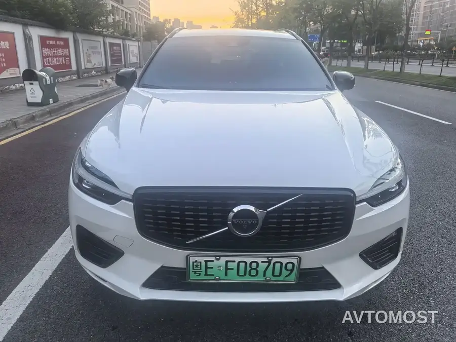 Volvo XC60 Plug-in Hybrid 2021 T8 E-Drive Hybrid Inscription Sport