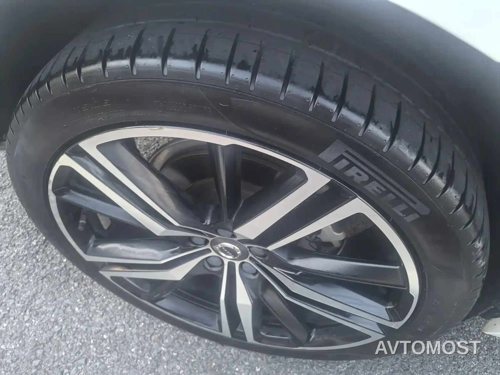Volvo XC60 Plug-in Hybrid 2021 T8 E-Drive Hybrid Inscription Sport — фото 5