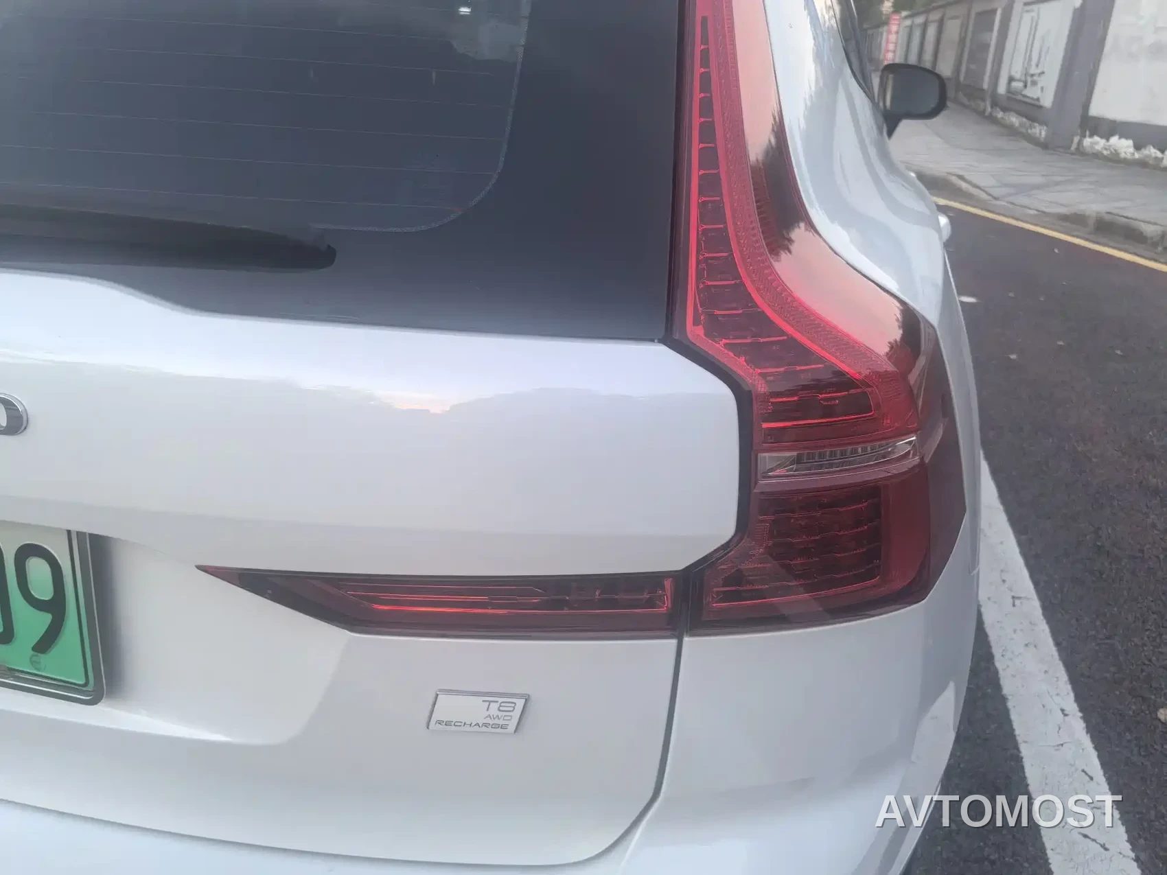 Volvo XC60 Plug-in Hybrid 2021 T8 E-Drive Hybrid Inscription Sport — фото 9