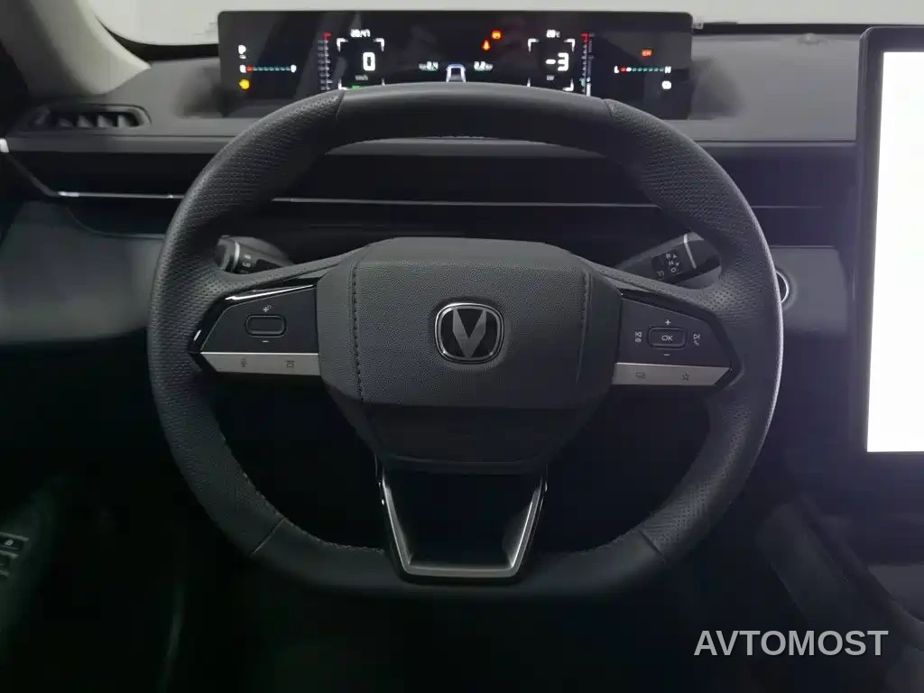 Changan Eado PHEV 2025 Smart New Blue Whale 145KM High-Performance Edition — фото 10