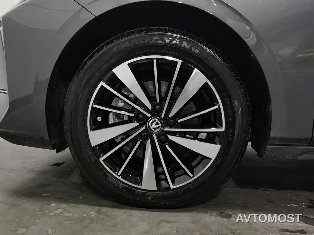 Changan Eado PHEV 2025 Smart New Blue Whale 145KM High-Performance Edition — фото 16