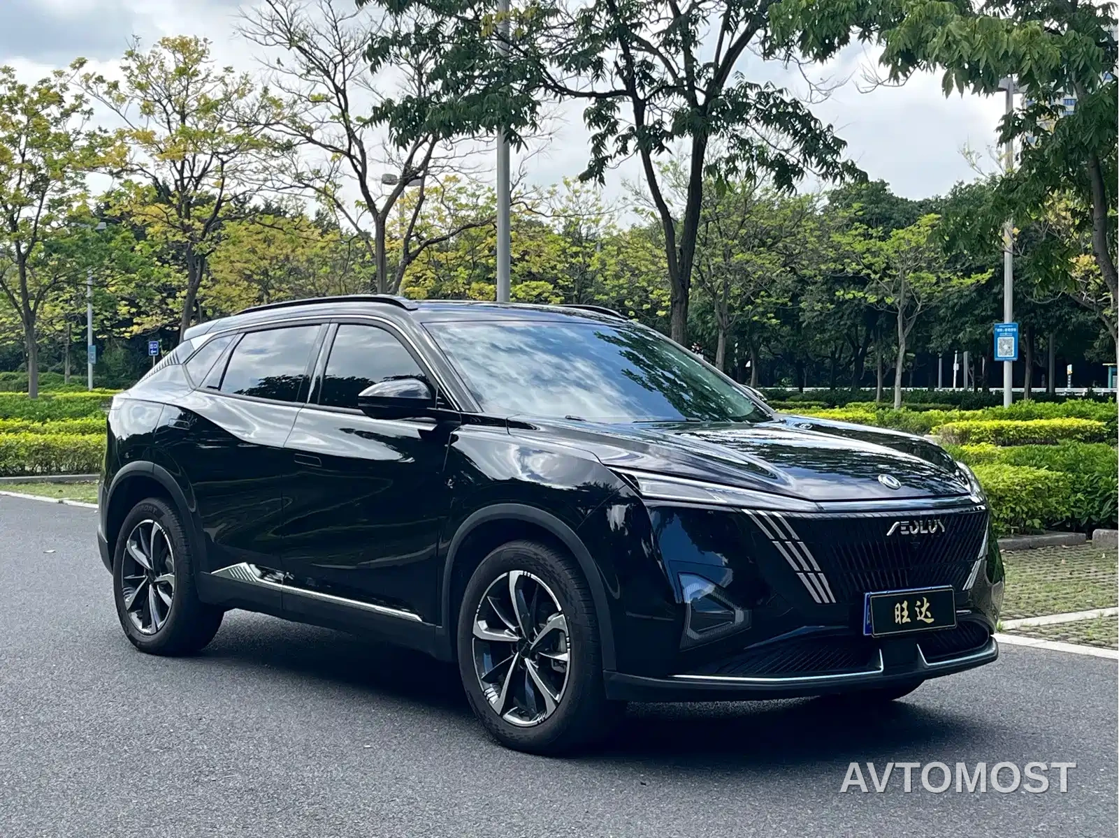 Dongfeng Aeolus Haohan 2024 Glory Edition DH-i 1.5T Luxury — фото 3