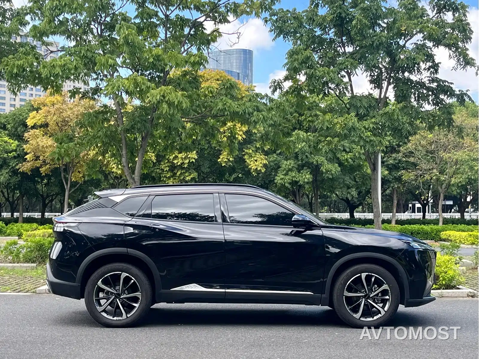 Dongfeng Aeolus Haohan 2024 Glory Edition DH-i 1.5T Luxury — фото 11