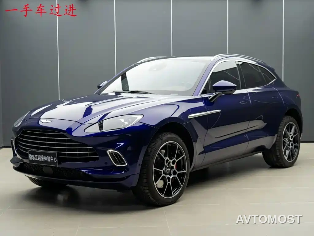 Aston Martin DBX 2023 3.0T STRAIGHT-SIX — фото 1
