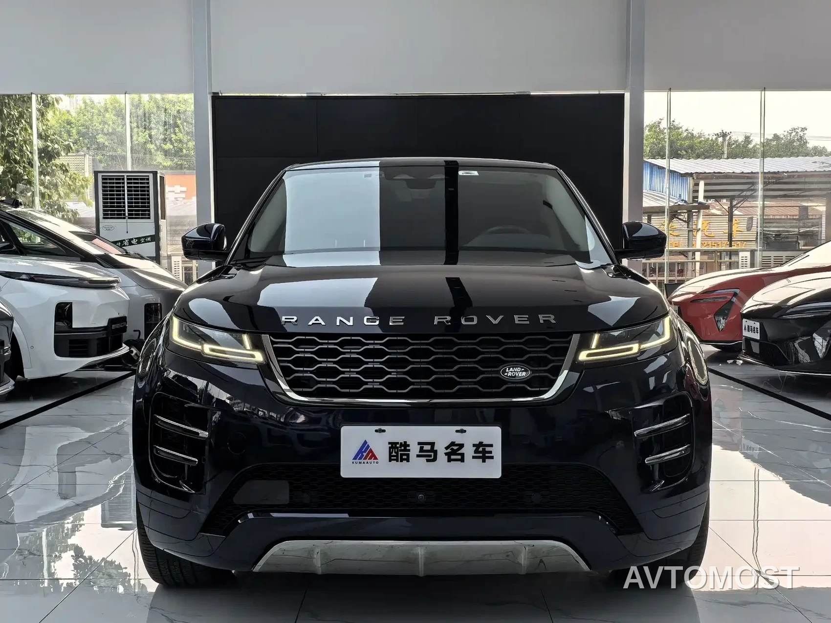 Land Rover Range Rover Evoque New Energy 2021 Range Rover Evoque L P300e Luxury — фото 2