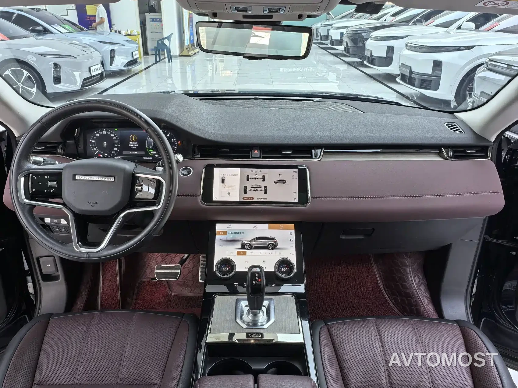 Land Rover Range Rover Evoque New Energy 2021 Range Rover Evoque L P300e Luxury — фото 7