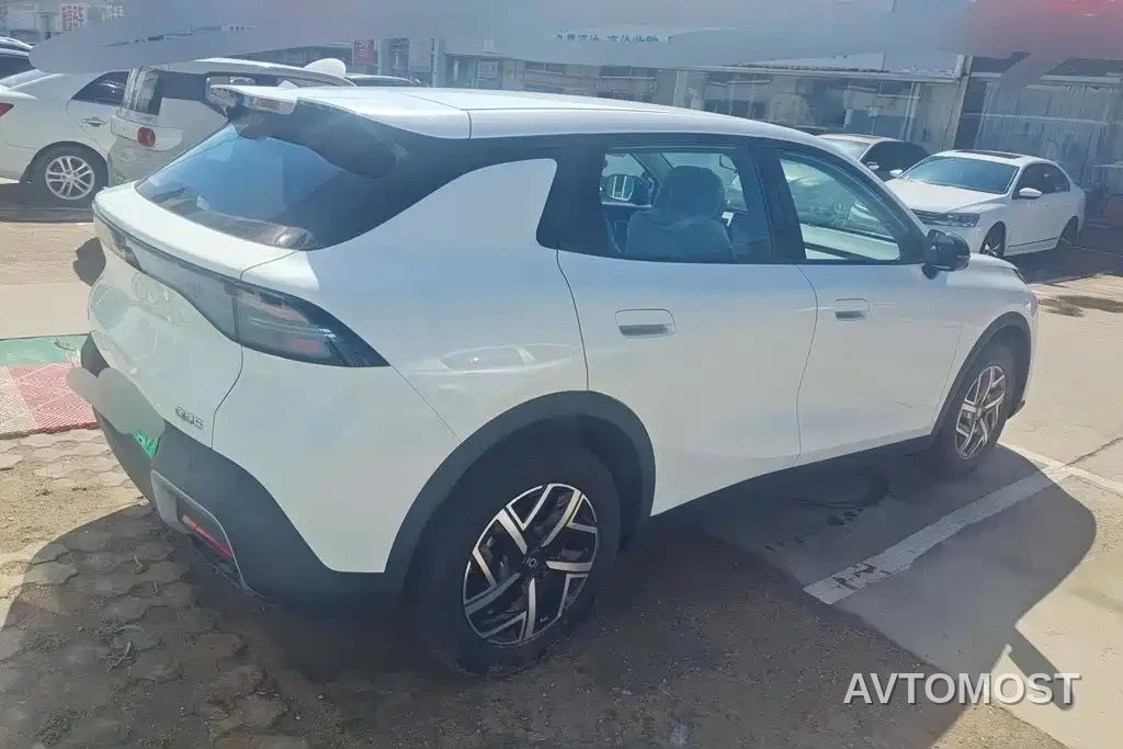 Changan Qiyuan Q05 2026 Model Base — фото 3