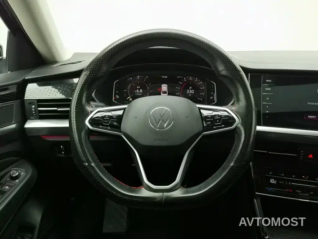 Volkswagen Passat New Energy 2022 430PHEV Hybrid Luxury Edition — фото 9