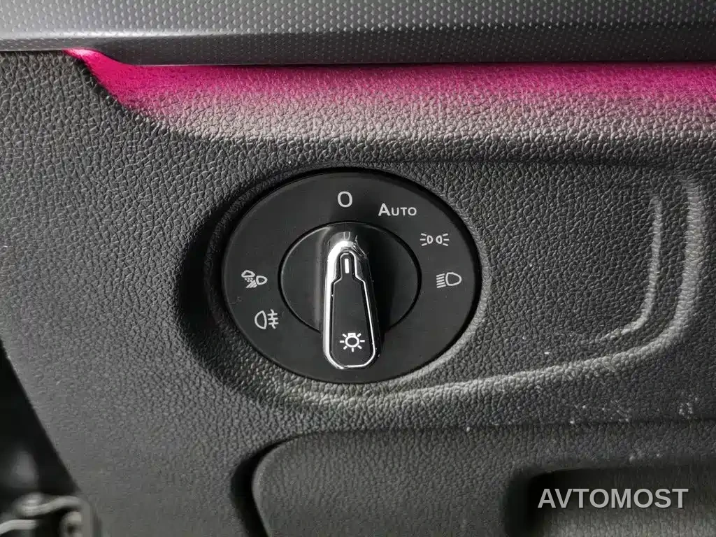 Volkswagen Passat New Energy 2022 430PHEV Hybrid Luxury Edition — фото 18