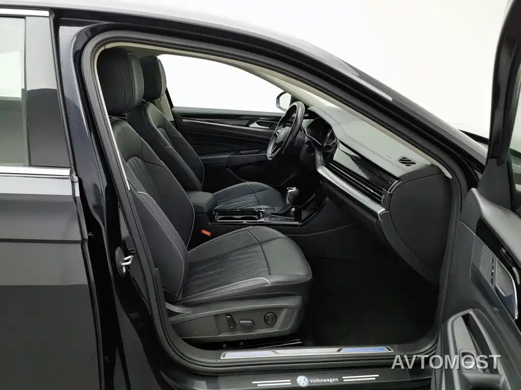 Volkswagen Passat New Energy 2022 430PHEV Hybrid Luxury Edition — фото 20