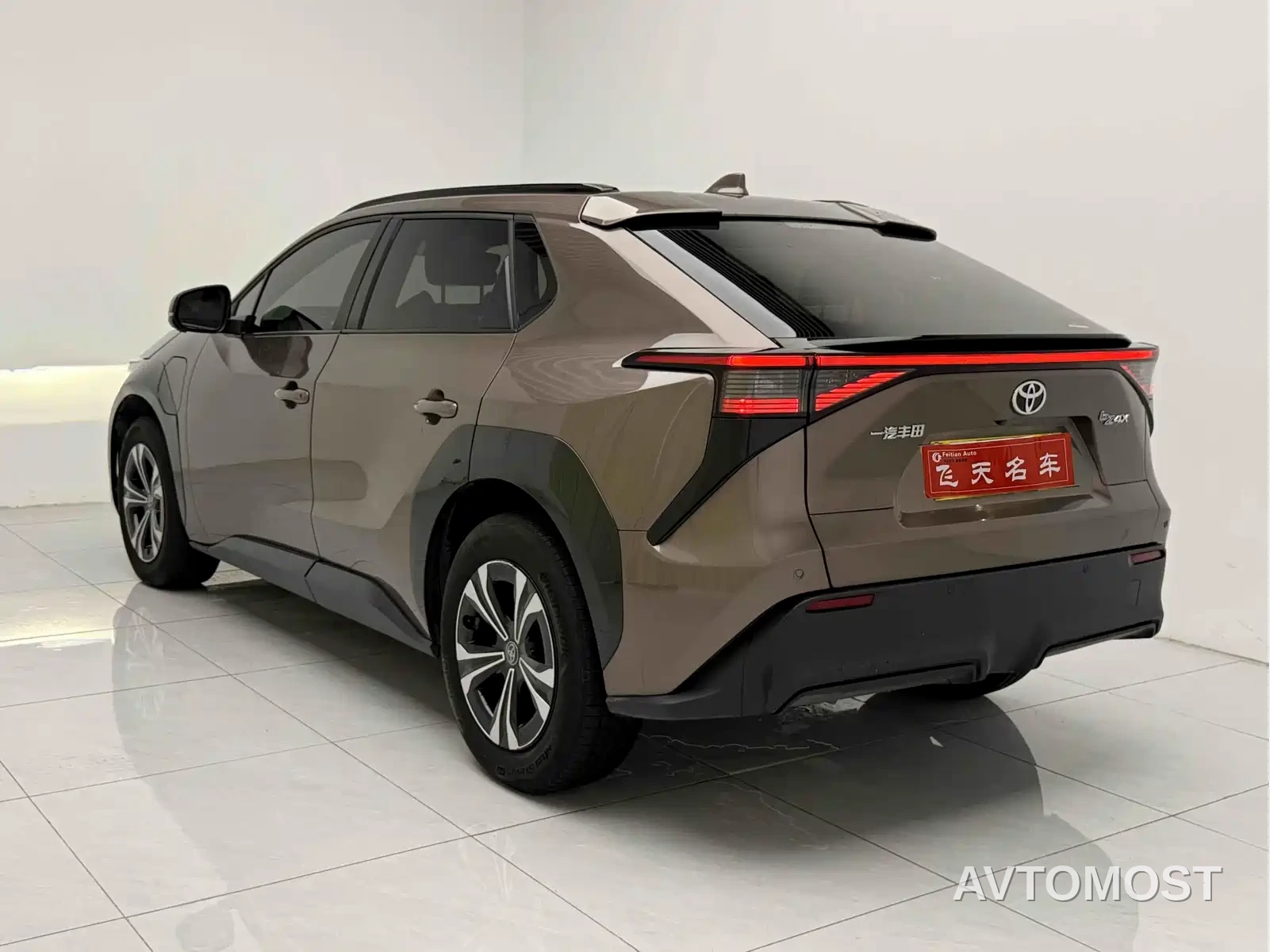 Toyota FAW Toyota bZ4X 2022 2WD Long Range PRO Edition — фото 4