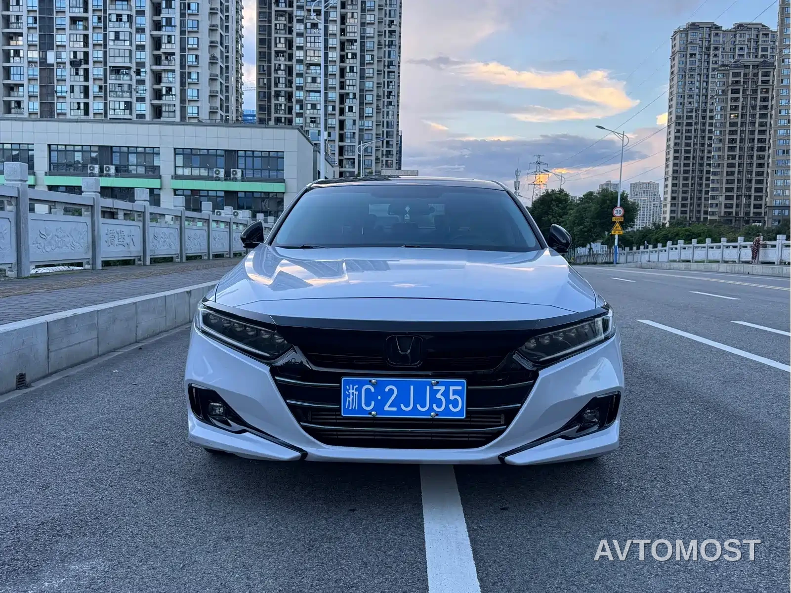 Honda Accord 2022 260TURBO Luxury Edition — фото 2
