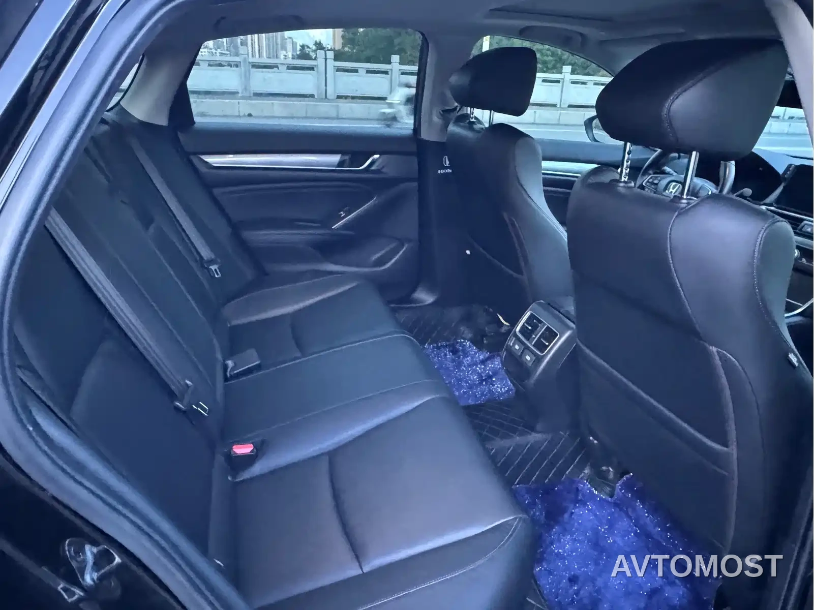 Honda Accord 2022 260TURBO Luxury Edition — фото 6