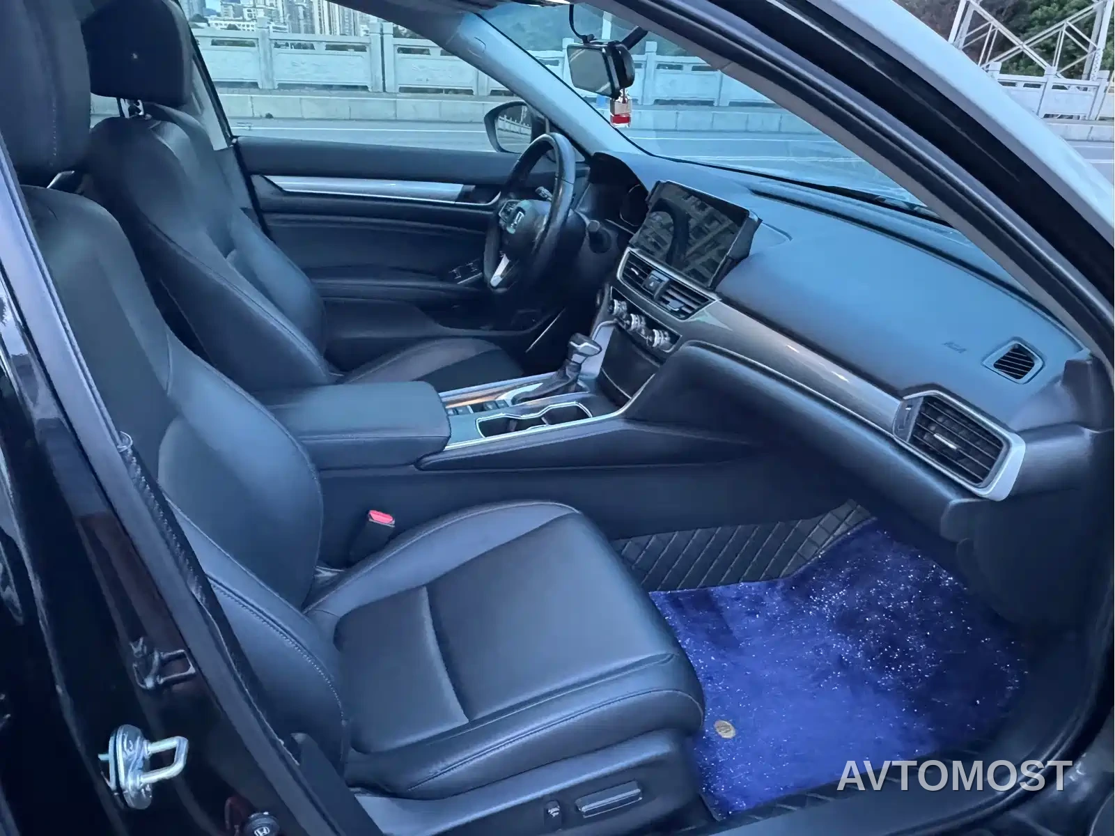 Honda Accord 2022 260TURBO Luxury Edition — фото 9