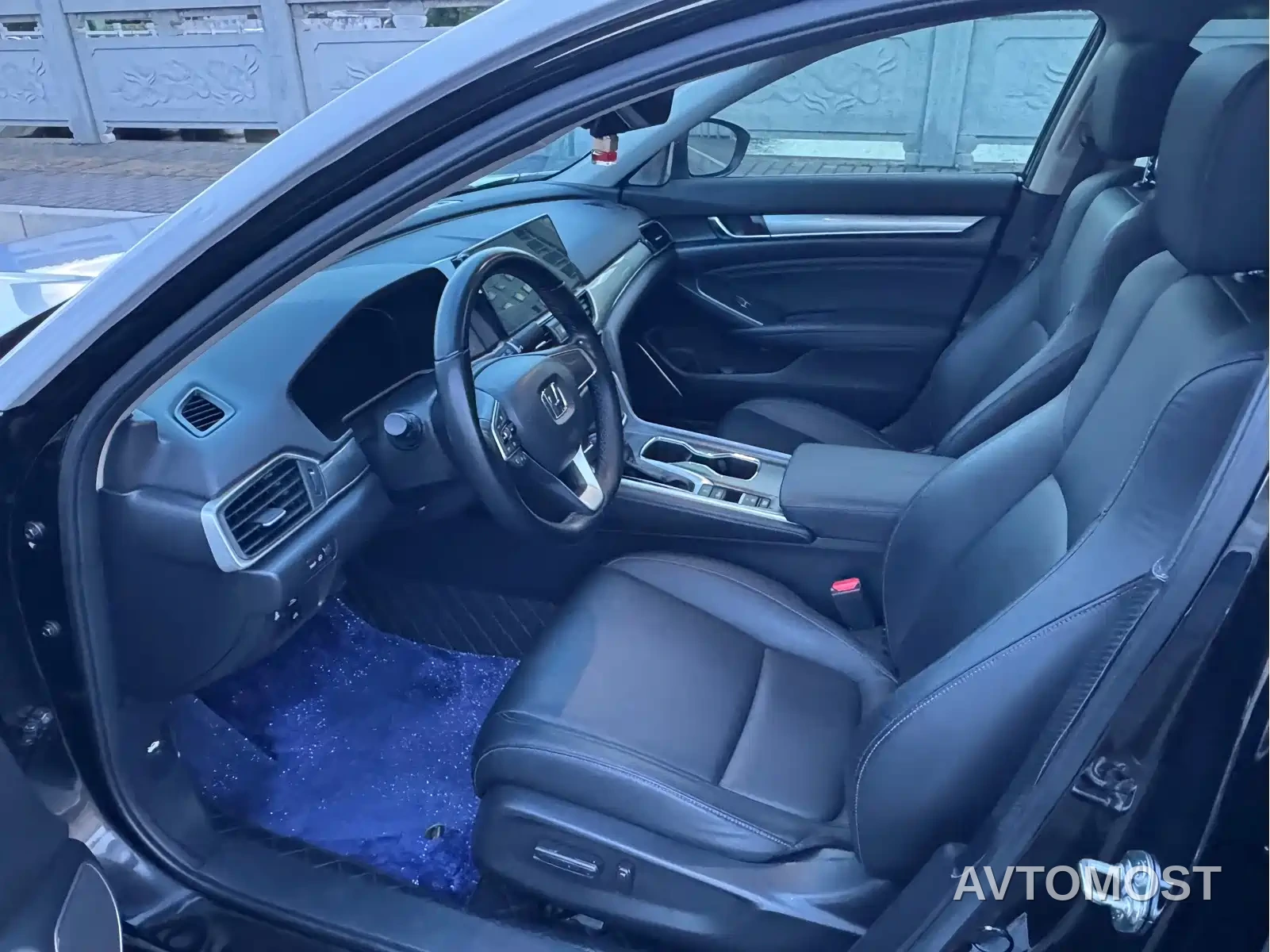 Honda Accord 2022 260TURBO Luxury Edition — фото 10