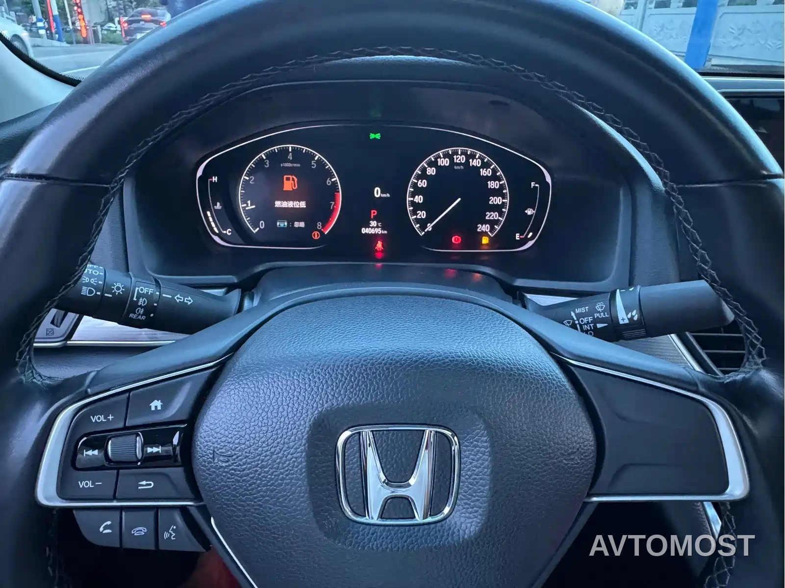 Honda Accord 2022 260TURBO Luxury Edition — фото 11