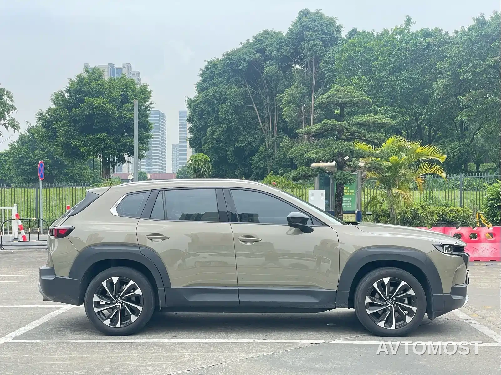 Mazda CX-50 Xingye 2023 2.5L Smart Edition — фото 34