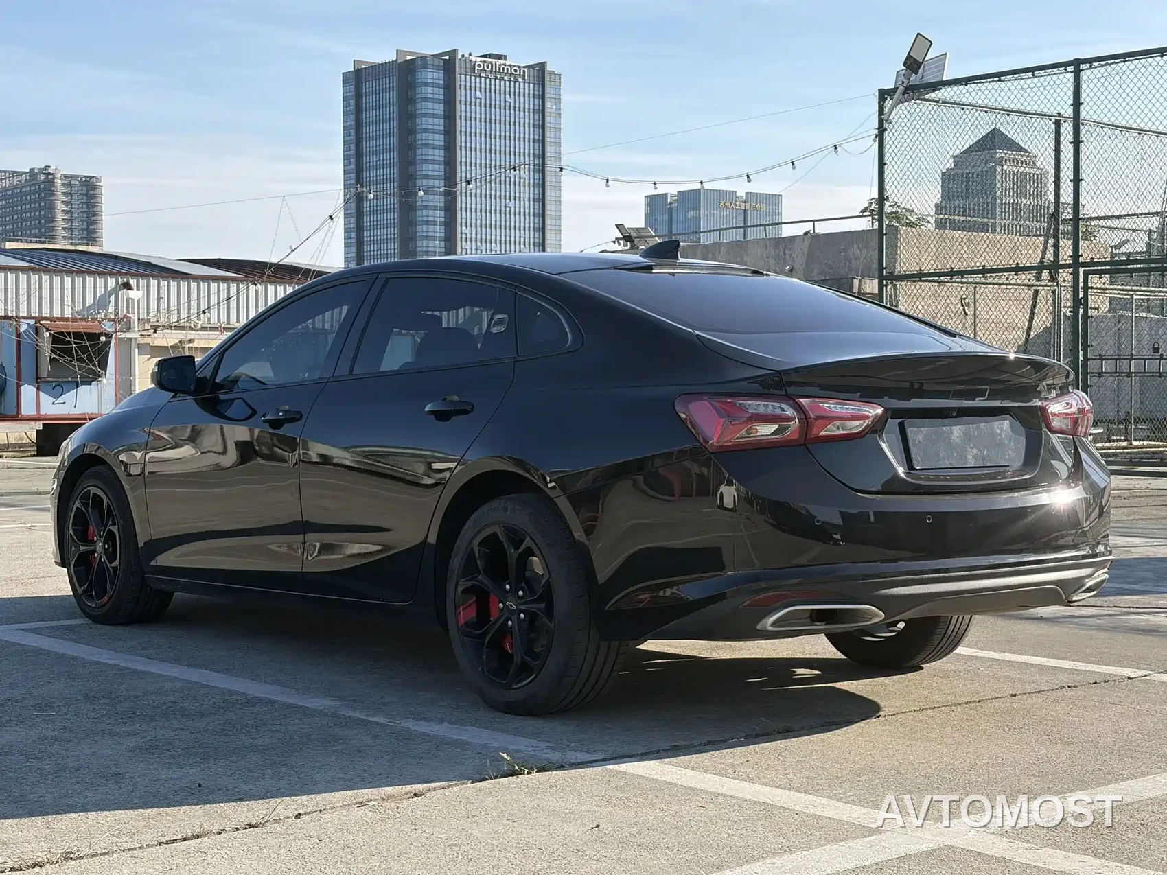Chevrolet Malibu XL 2023 Redline 2.0T RS Connect Edition — фото 5