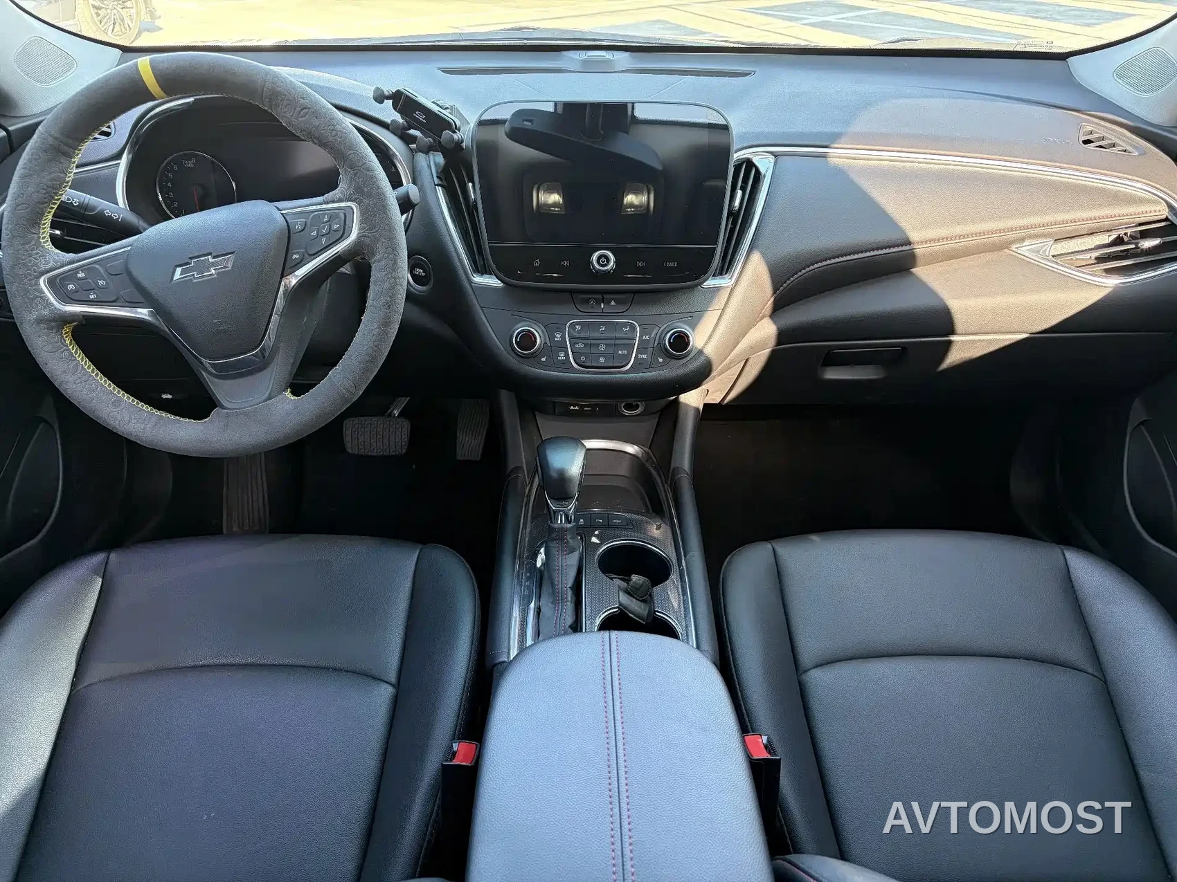 Chevrolet Malibu XL 2023 Redline 2.0T RS Connect Edition — фото 9