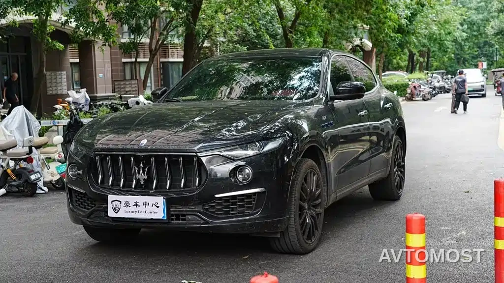 Maserati Levante 2022 2.0T GT Edge Edition — фото 7