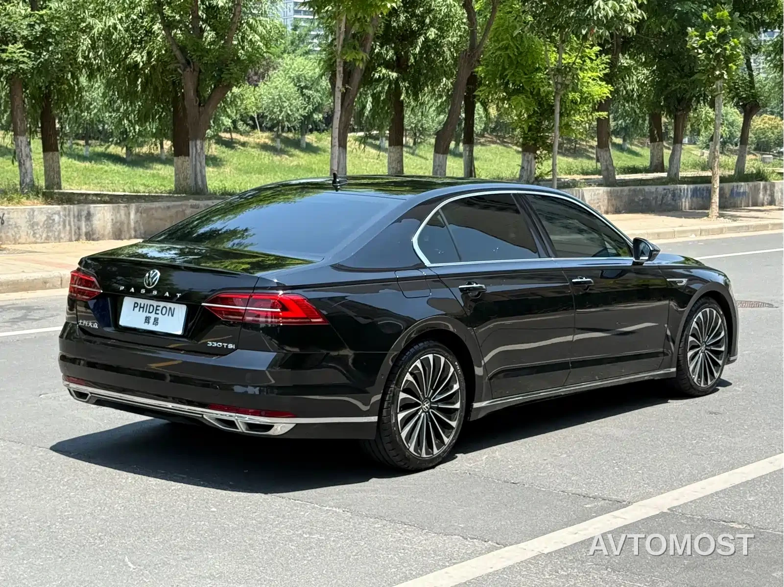 Volkswagen Phideon 2021 380TSI Premium Edition — фото 6