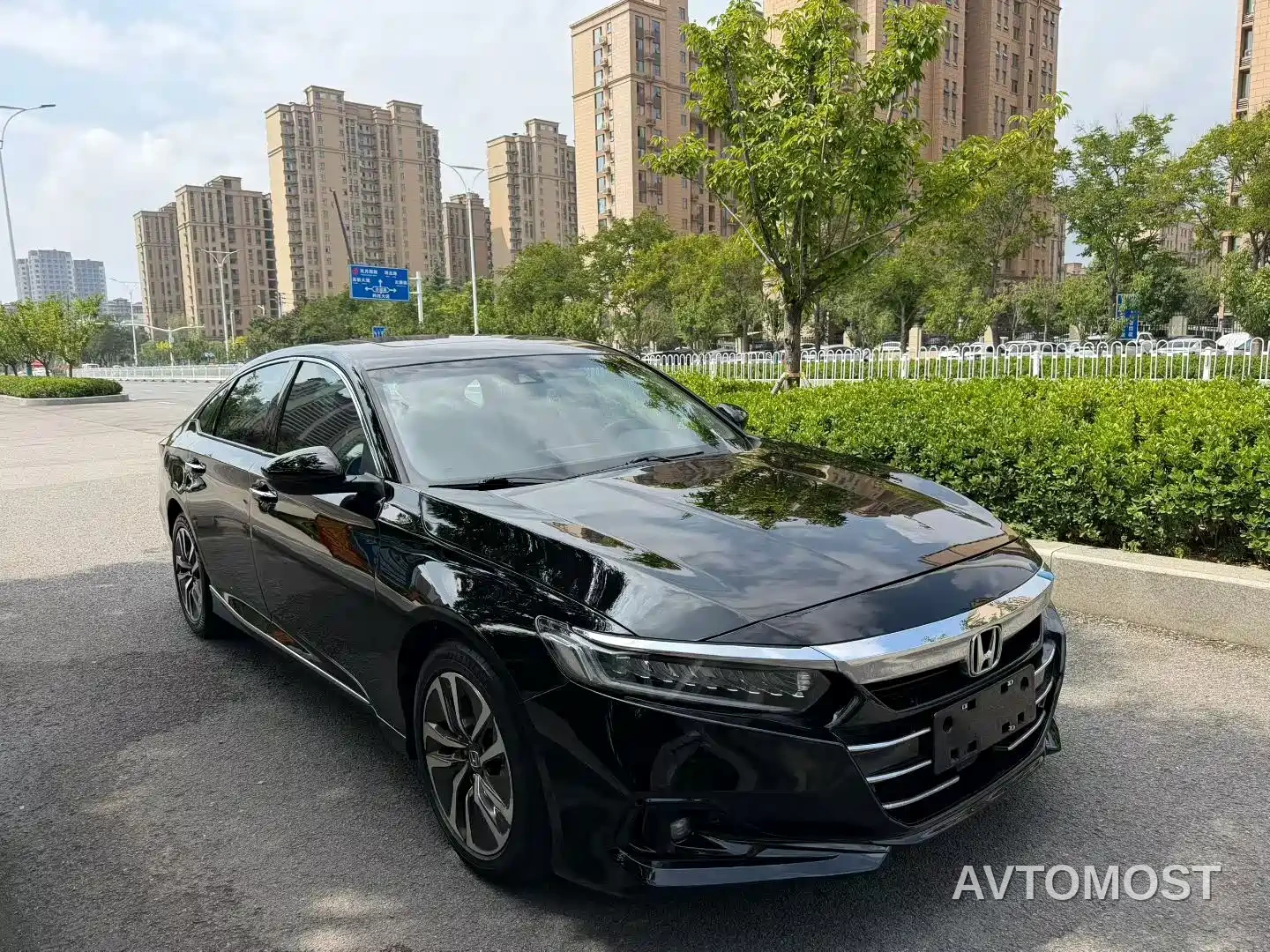 Honda Accord 2022 Sharp Hybrid 2.0L Sharp Leader Edition — фото 2
