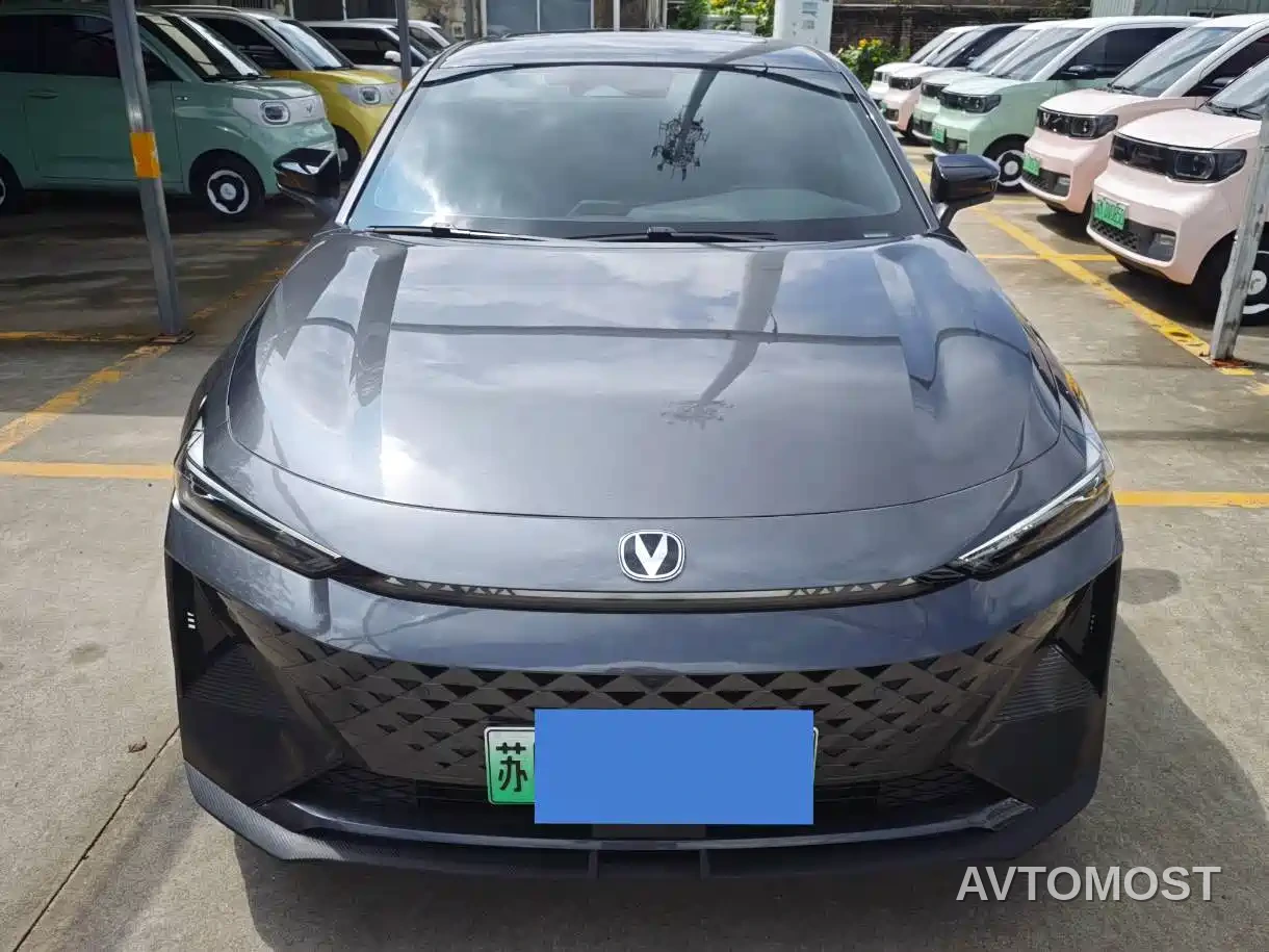Changan UNI-V iDD 2024 Blue Whale Smart iDD 136km Smart Cool — фото 2
