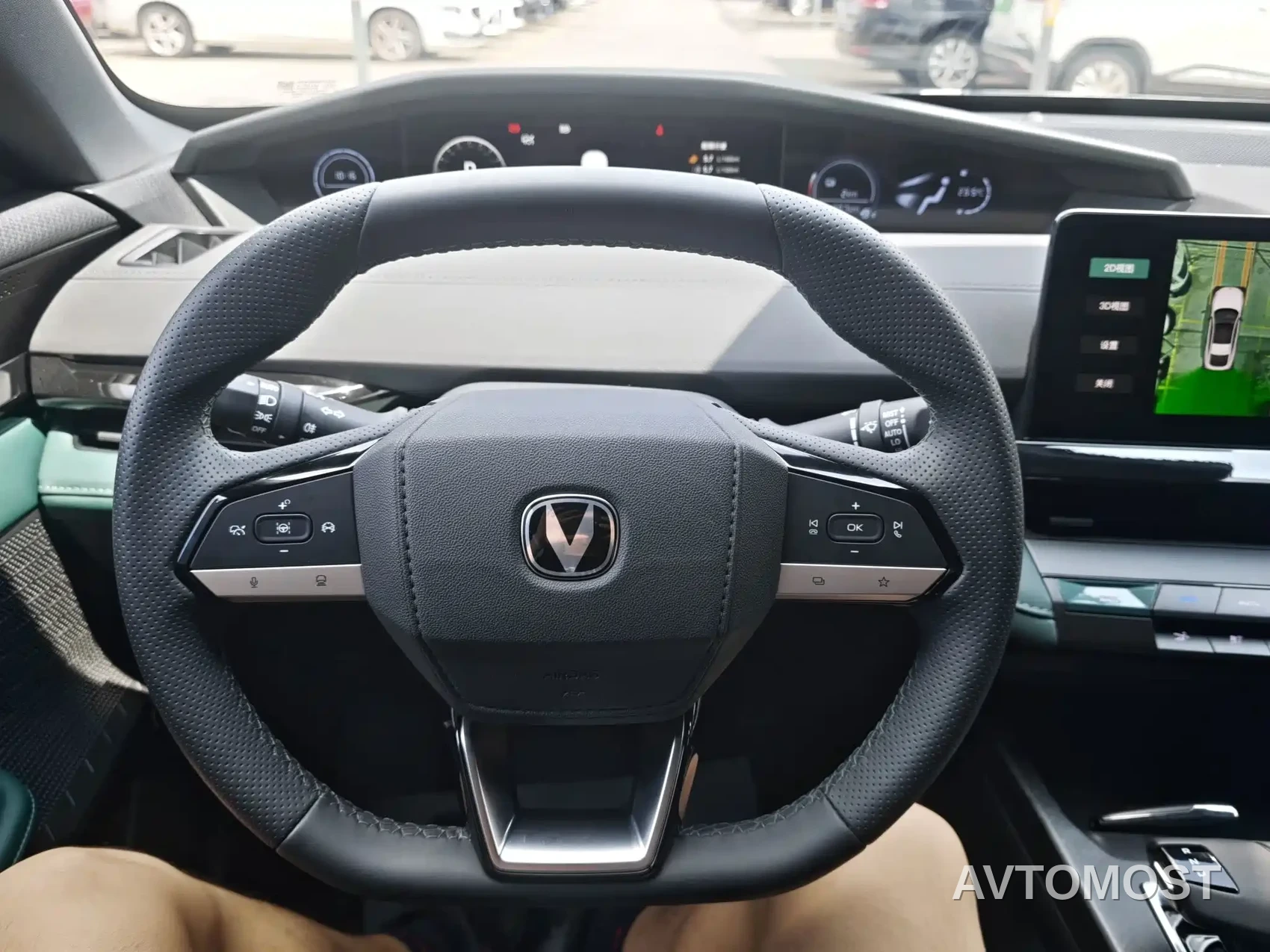 Changan UNI-V iDD 2024 Blue Whale Smart iDD 136km Smart Cool — фото 8