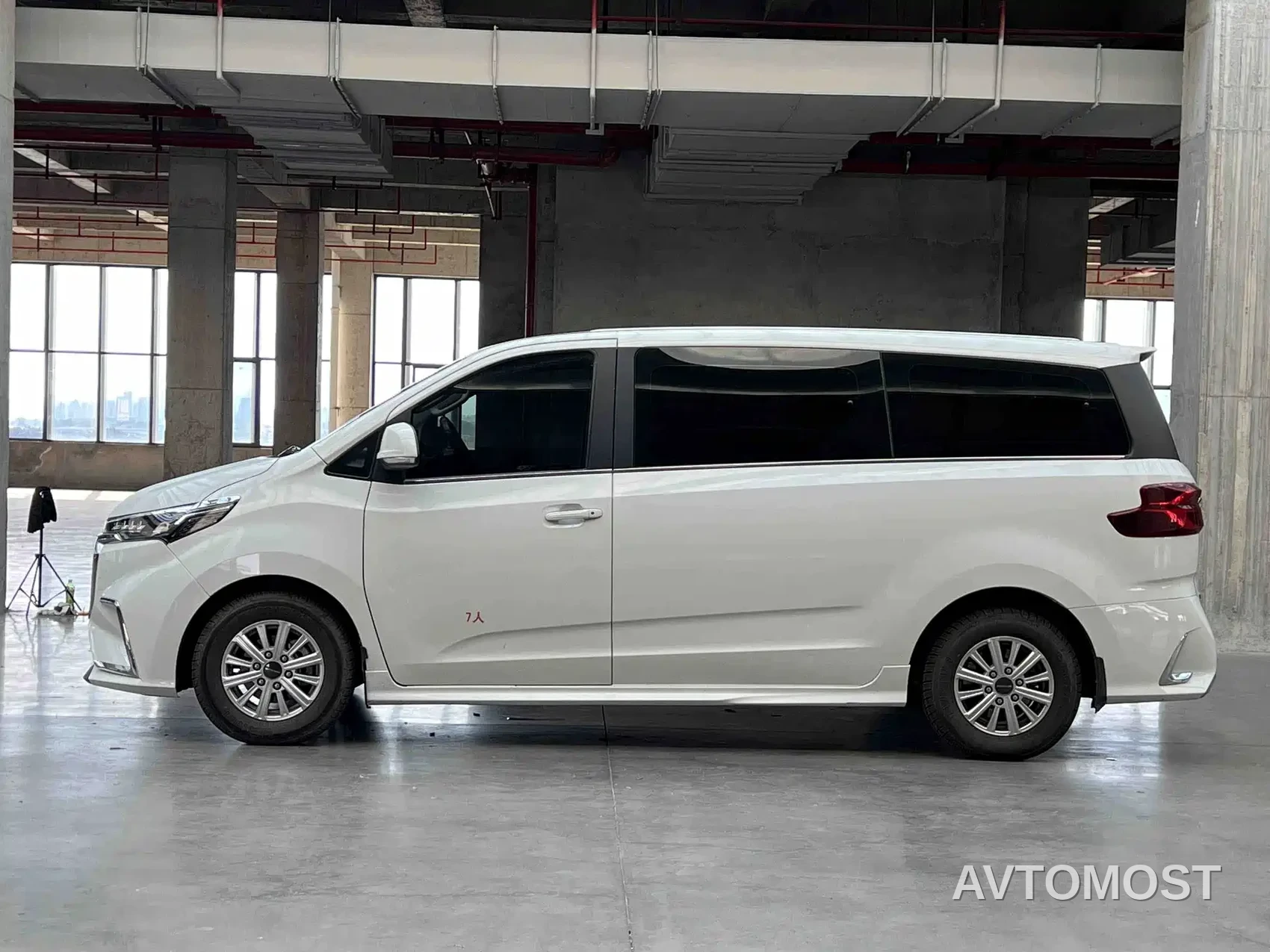 SAIC Maxus G20 2023 ES 2.0T Diesel Manual Value Touring Edition — фото 6