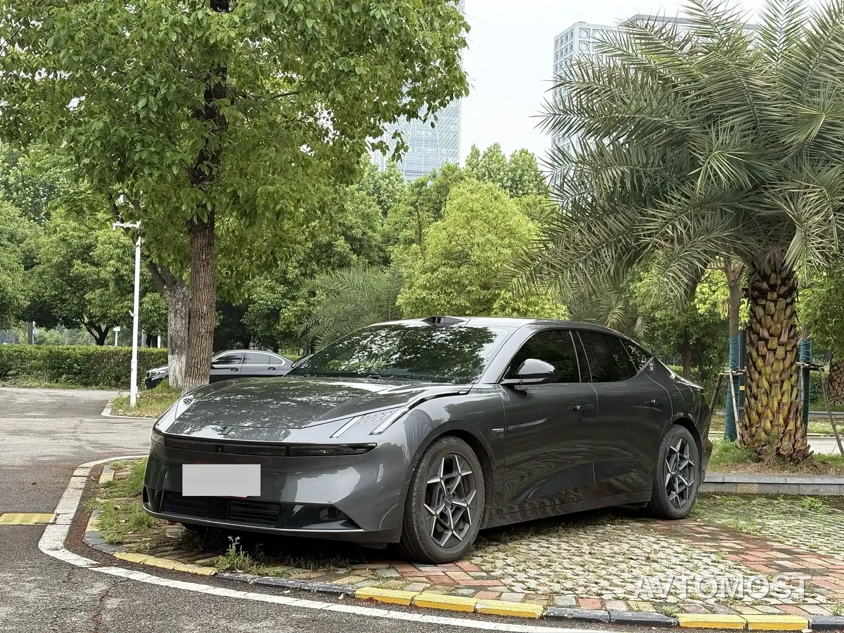 Lynk & Co Z10 2025 Model 95kWh 806km RWD Smart Drive Max — фото 1