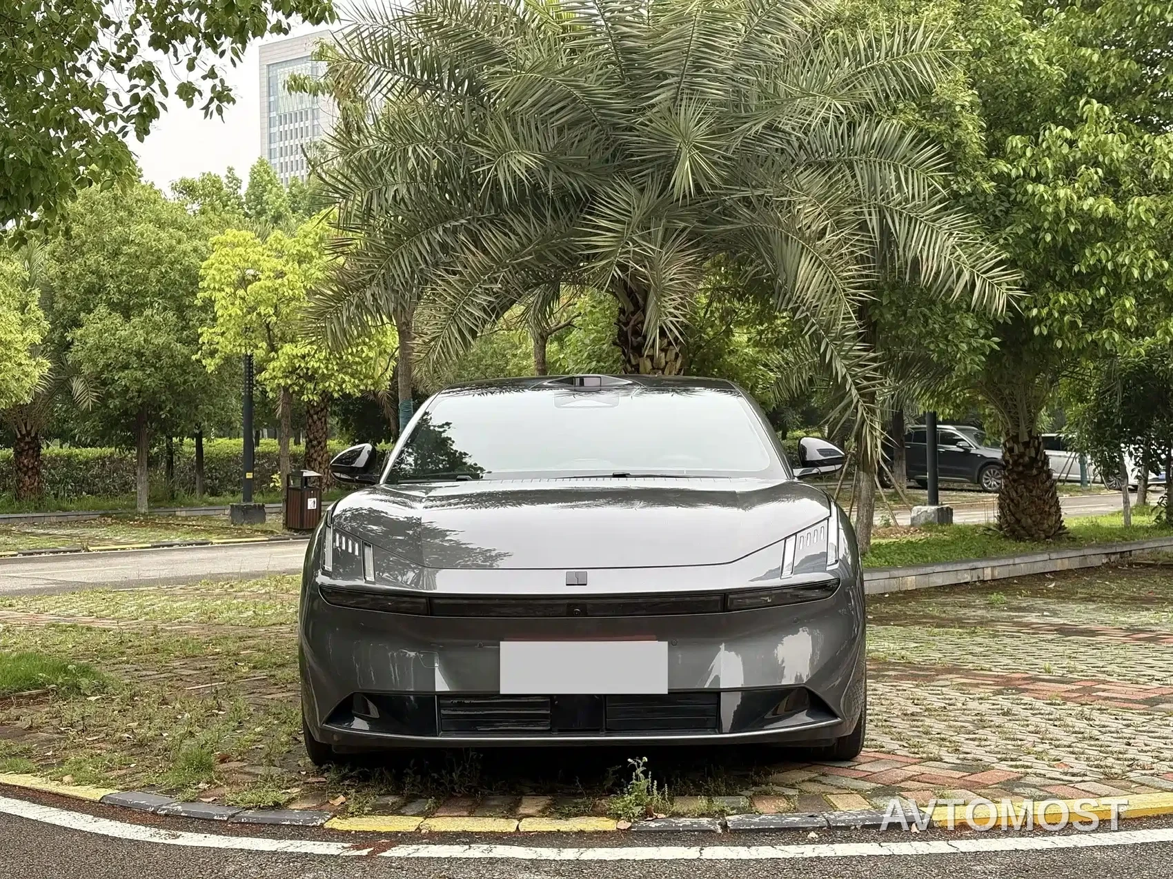 Lynk & Co Z10 2025 Model 95kWh 806km RWD Smart Drive Max — фото 2