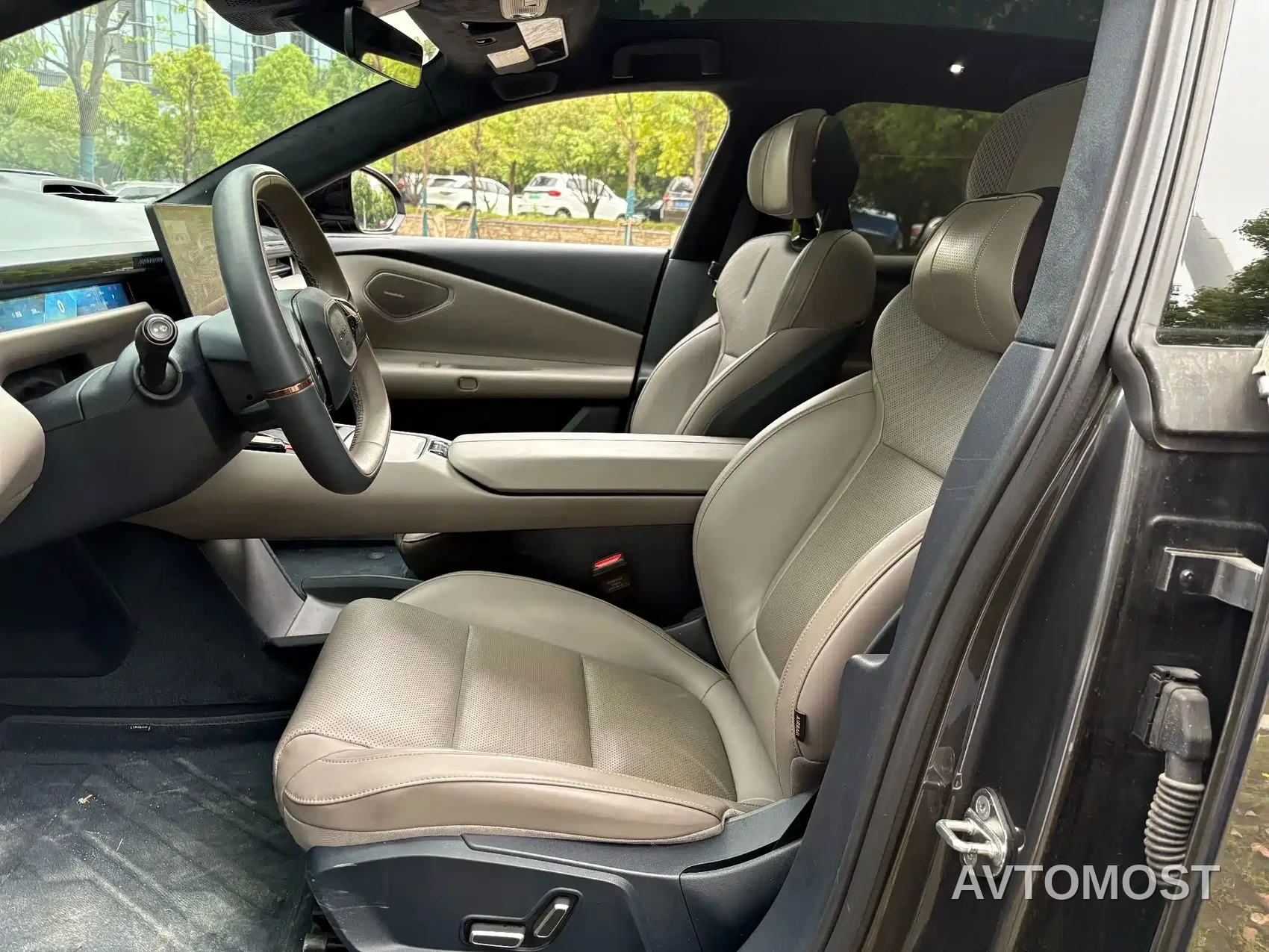 Lynk & Co Z10 2025 Model 95kWh 806km RWD Smart Drive Max — фото 8