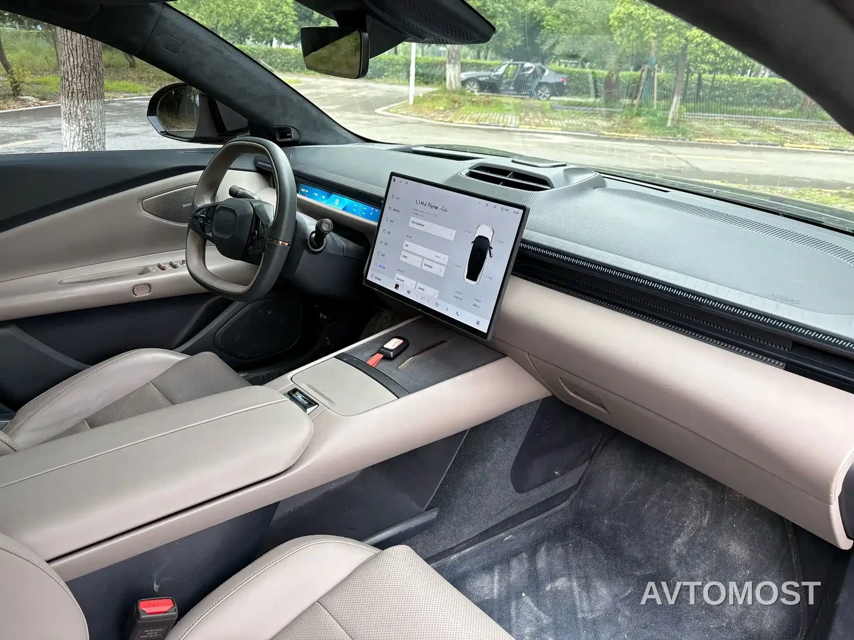 Lynk & Co Z10 2025 Model 95kWh 806km RWD Smart Drive Max — фото 9